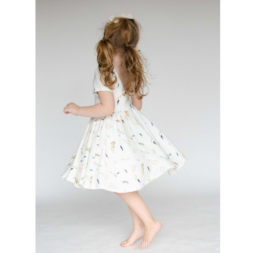 Classic Twirl in Dried Floral