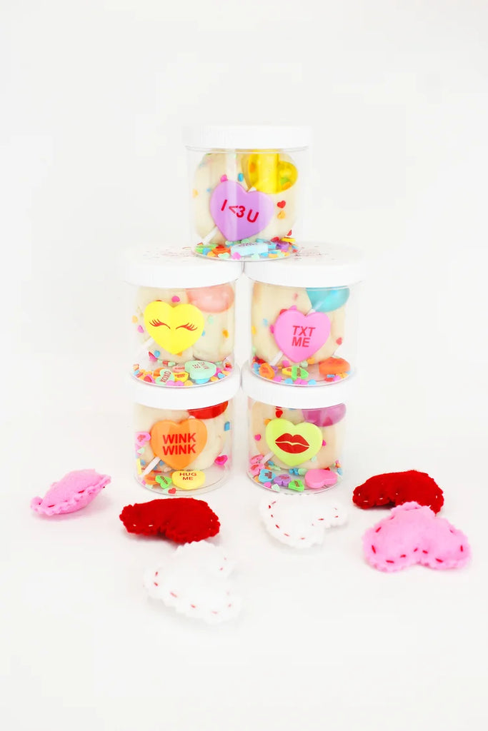 Valentine Mini Play Dough-To-Go-Kit
