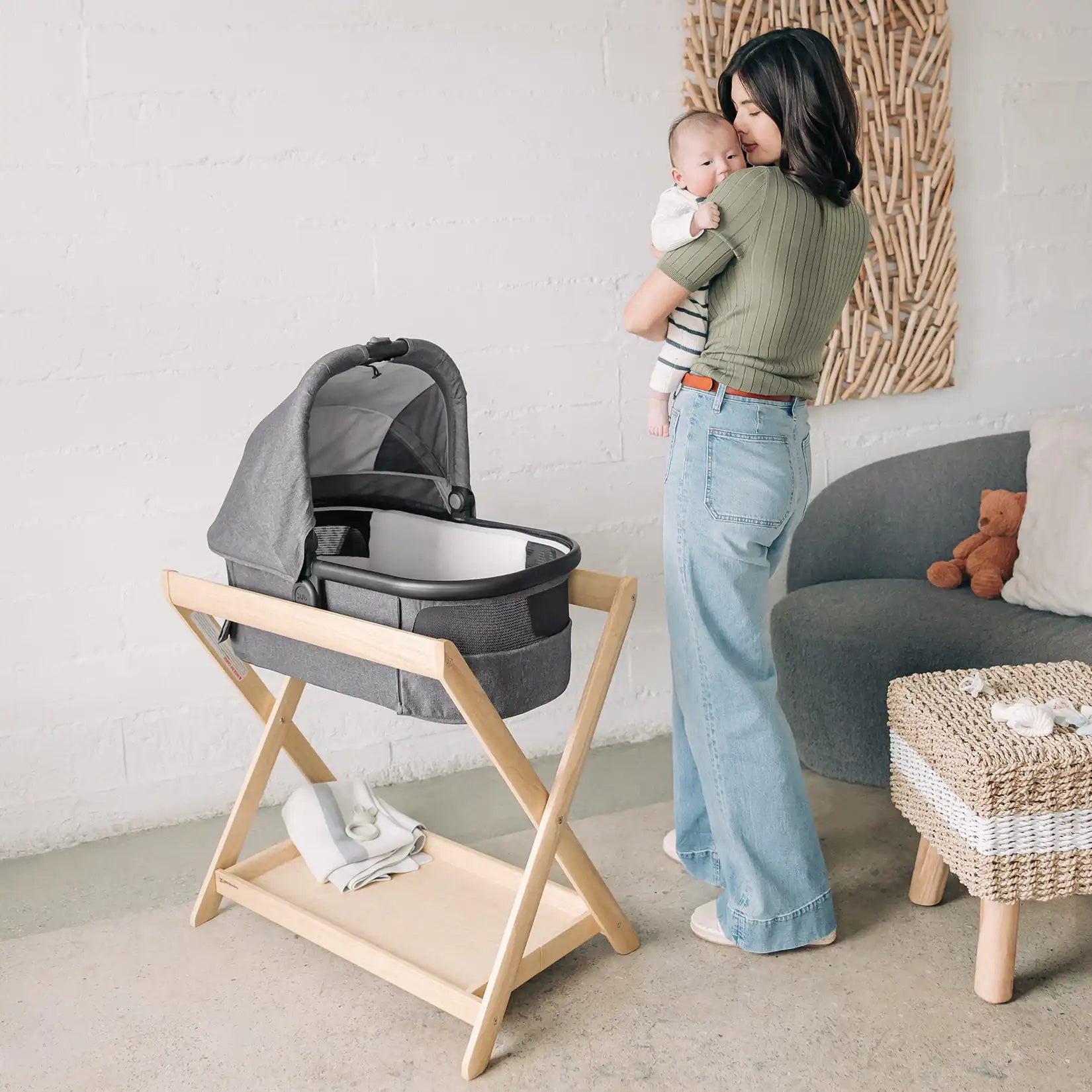 uppababy bassinet stand etsy Bassinet Stand (Countries: WW, Styles: Natural)