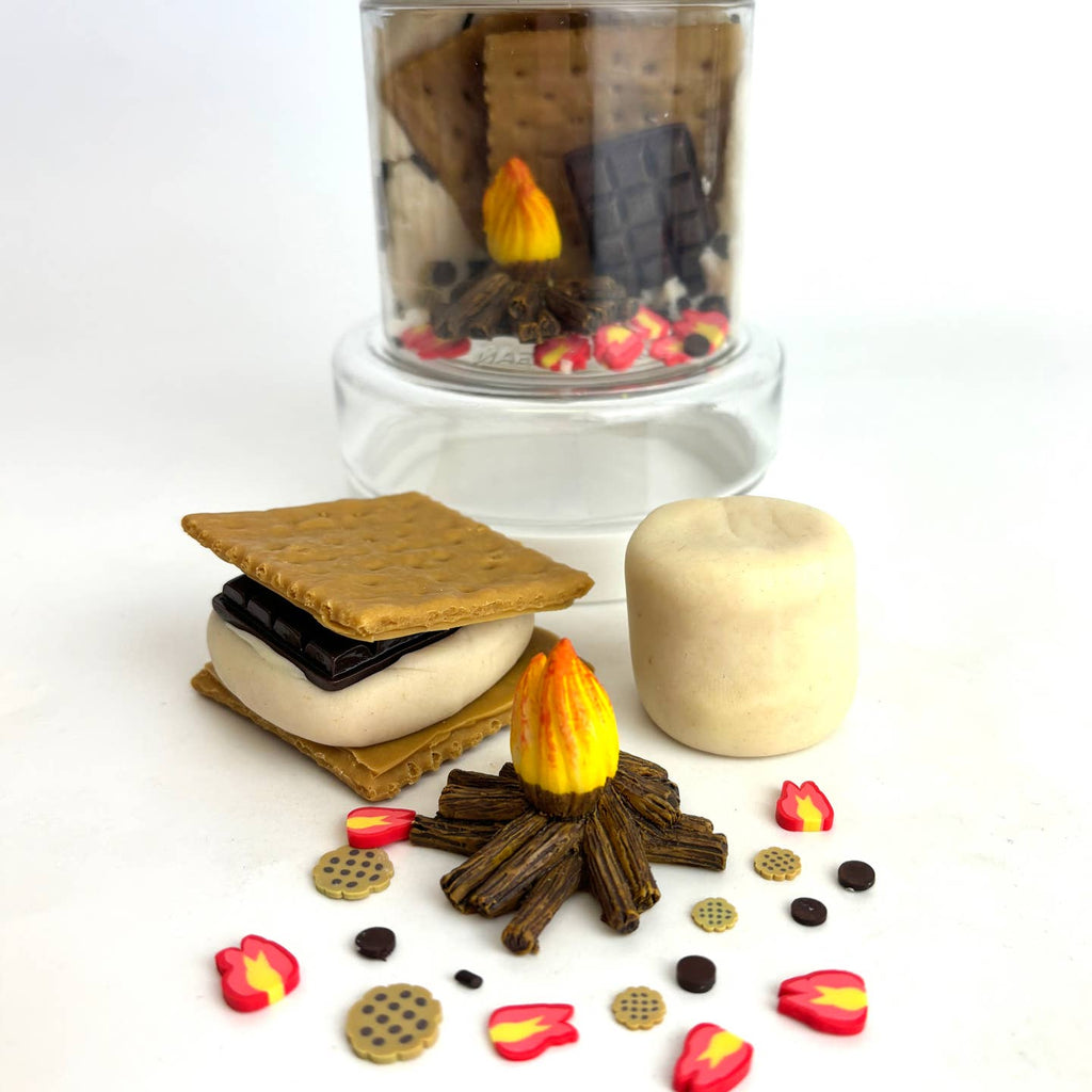 S'mores Mini Dough-To-Go Play Kit