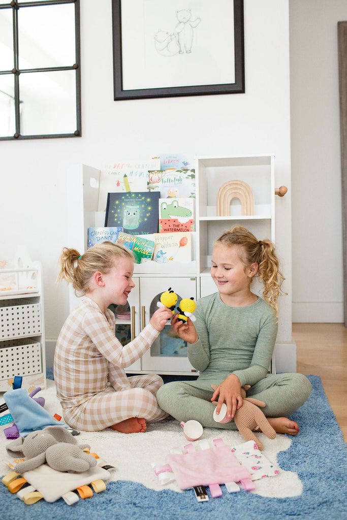 Sleepover Friends Lil Buzz the Bee