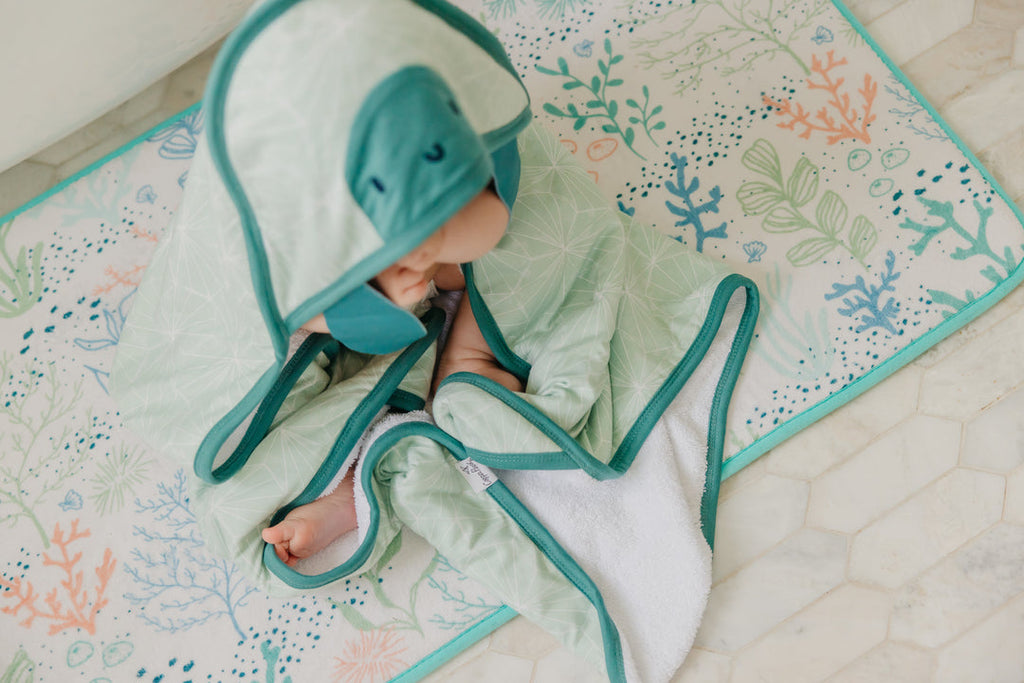 Copper Pearl Character Hooded Towel - Wade