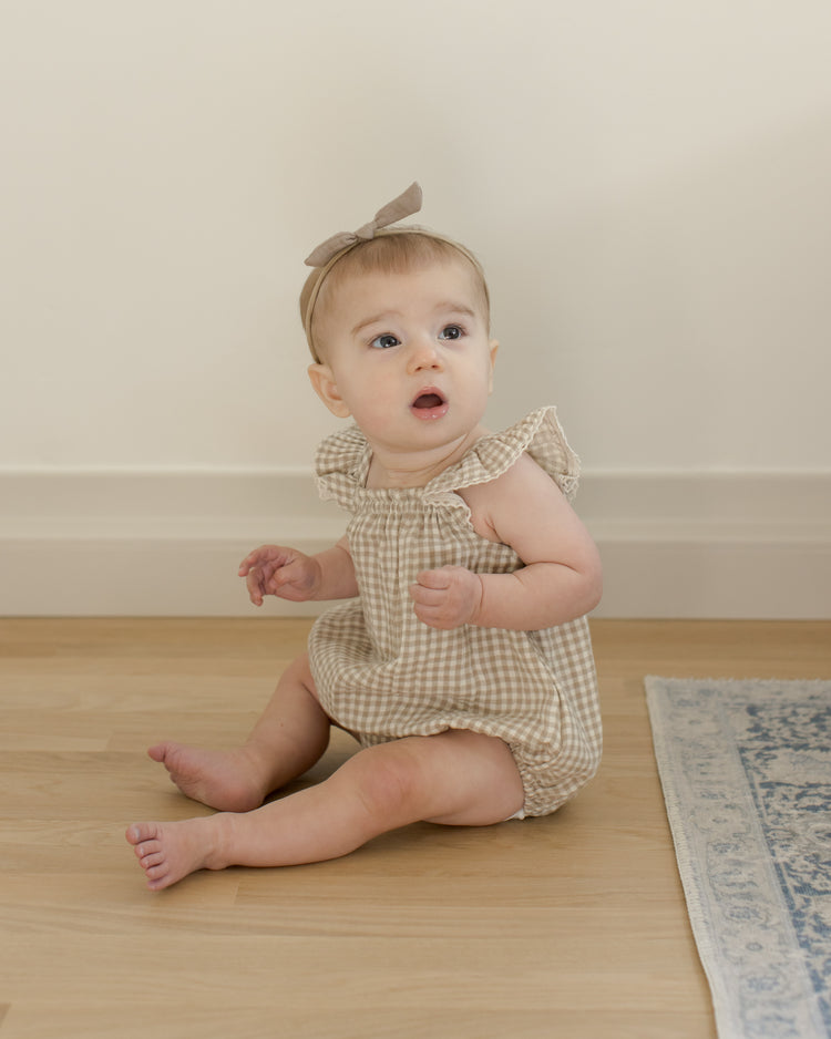 Quincy Mae Bonnie Romper - Oat Gingham