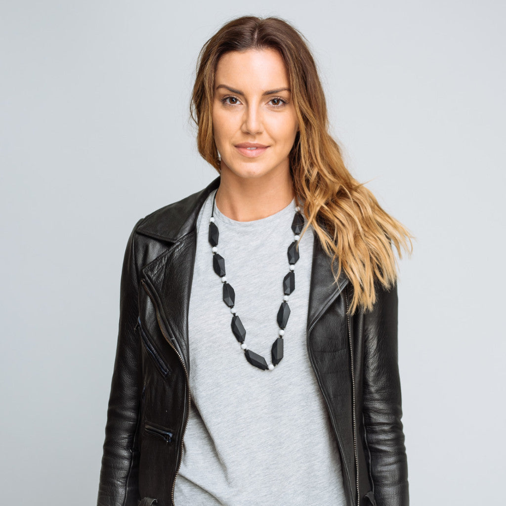 Naomi Teething Necklace - Black/Marble