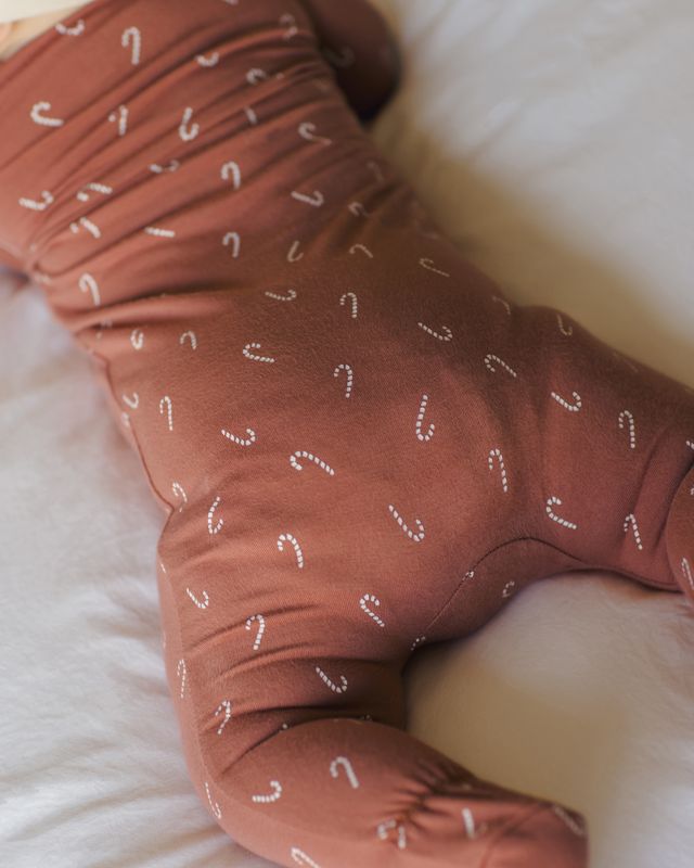 Quincy Mae Bamboo Zip Footie - Candy Canes