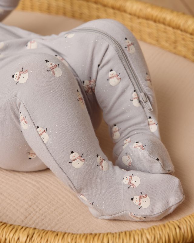 Quincy Mae Bamboo Zip Footie - Snowmen