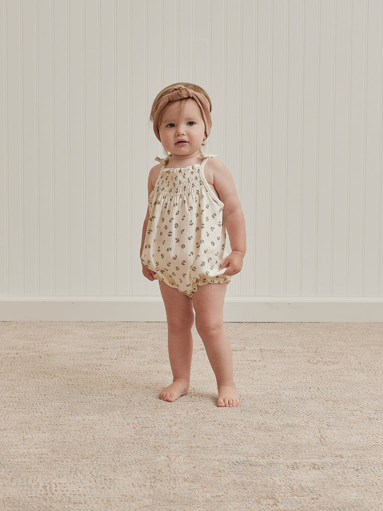 Quincy Mae Smocked Woven Romper - Daisy