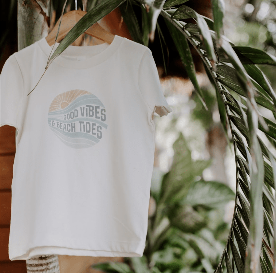 Finn + Emma Graphic Tee - Good Vibes