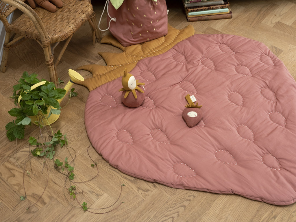 Quilted Blanket Playmat - Strawberry